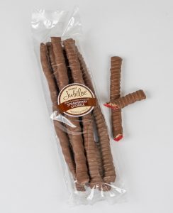 Chcolate covered strawberry licorice sticks that make gourmet gifts